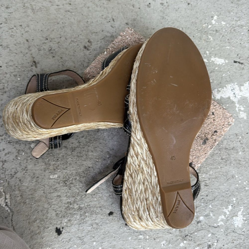 Prada patent leather wedge espadrilles - Picture 8 of 9